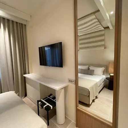 Meros, Santikos Collection