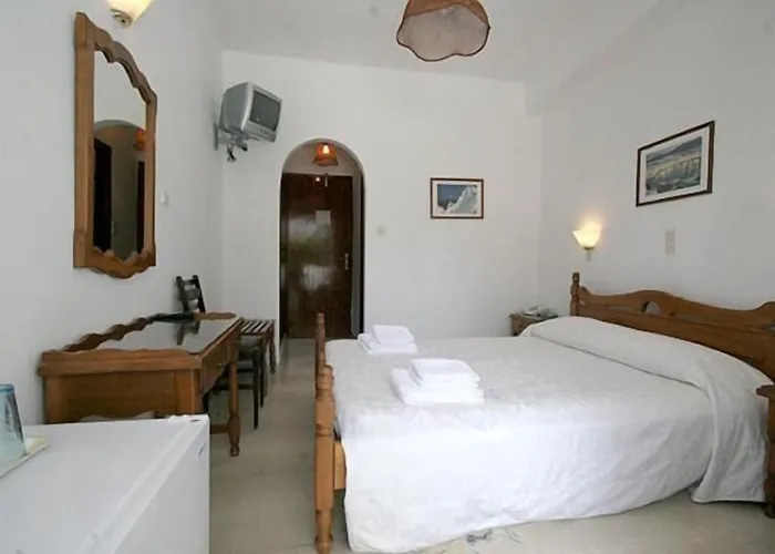 Meros, Santikos Collection Otel