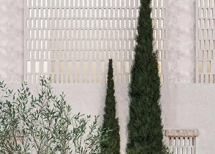 Meros, Santikos Collection