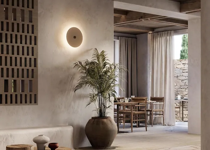 Meros, Santikos Collection Hotel