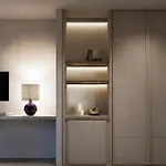Meros, Santikos Collection Hotell