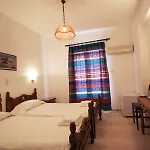 Meros, Santikos Collection Hotell Naousa