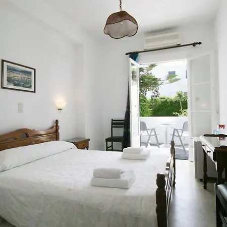 Meros, Santikos Collection Szálloda 4*