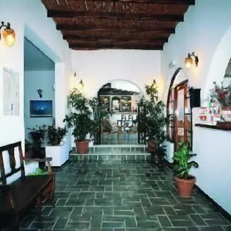 Meros, Santikos Collection