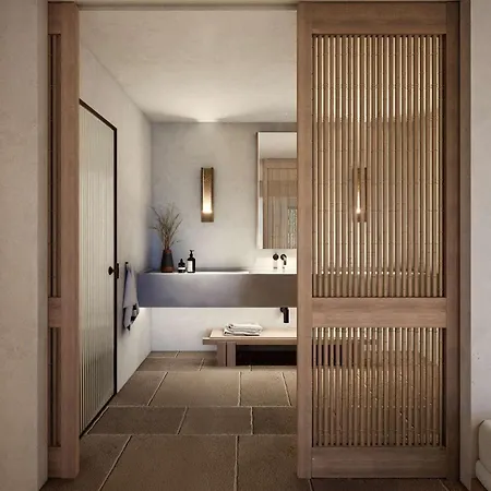 Meros, Santikos Collection Nausa