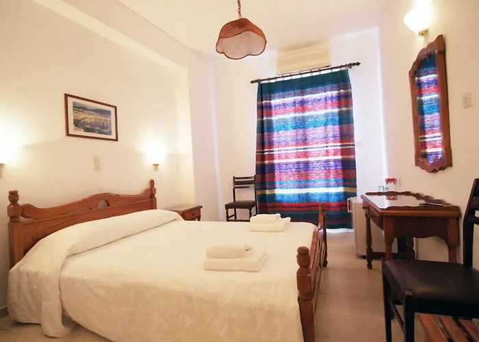 Meros, Santikos Collection 纳乌萨